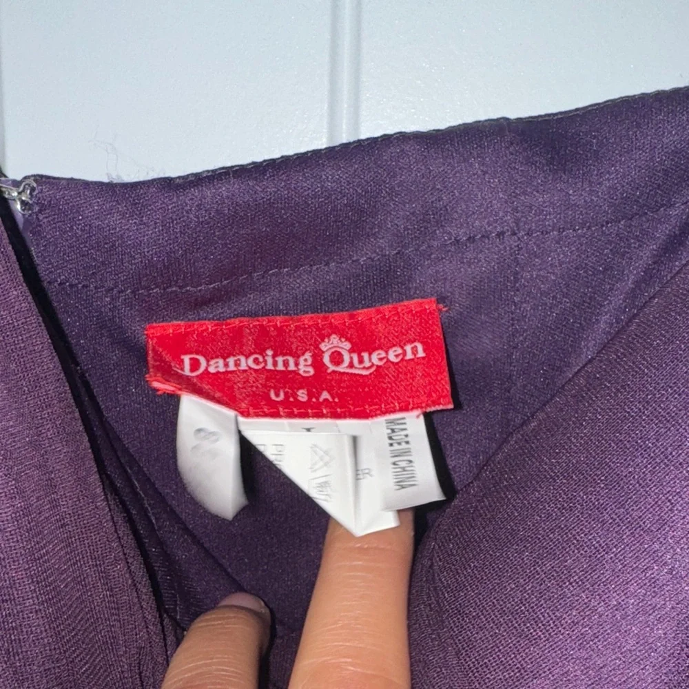 Dancing queen- USA -Elegant Purple Evening Dress